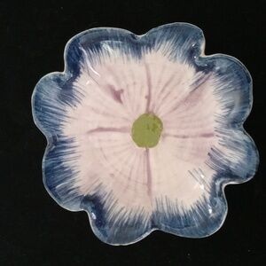 Artistic Ceramic Flower Plate - Blue and Pink